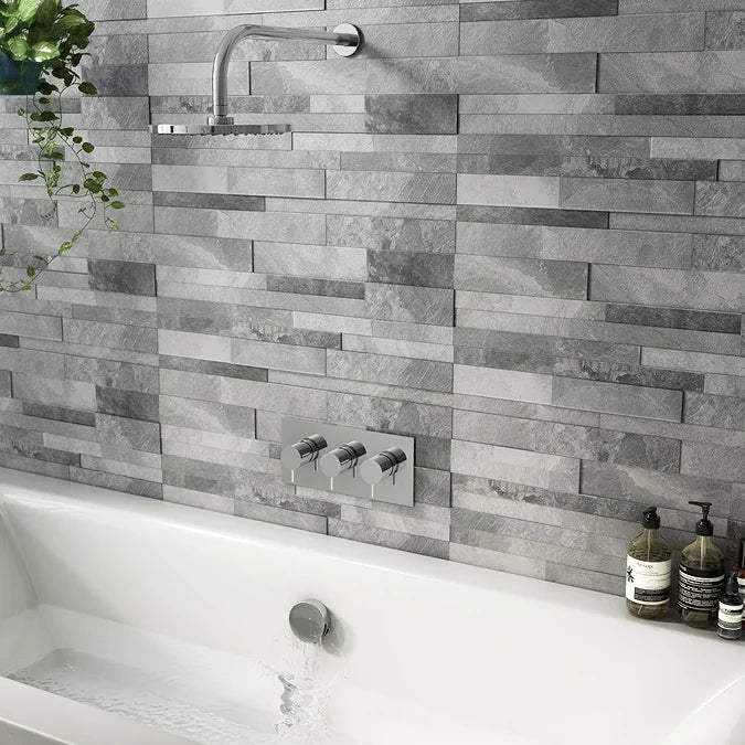 Nuie - Round Slimline Freeflow Bath Filler