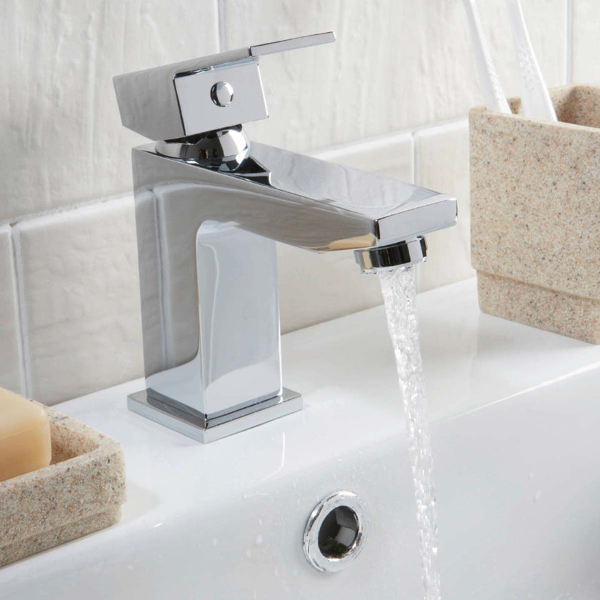 Mono Basin Mixer with Push Waste